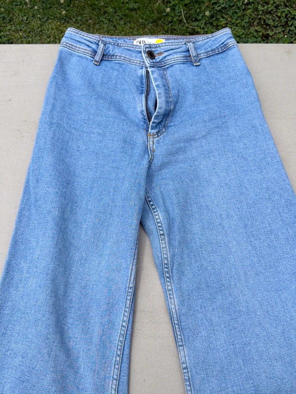Zara Light Blue Women's Jeans